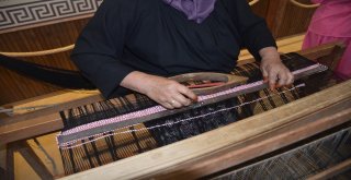 Pala Kilim Dokuma Bilecikte Yaşatılıyor