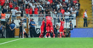 Spor Toto Süper Lig: Beşiktaş: 1 - Antalyaspor: 3 (İlk Yarı)
