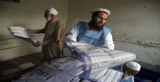 Afganistan Seçimlerinin Birinci Gününde 192 Saldırı, 38 Ölü