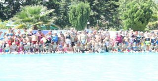 Samandağ Belediyesi Bin Çocuğa Yüzme Öğretti