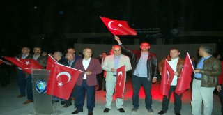 Salihli, Cumhuriyet Bayramında Fener Alayı İle Aydınlandı