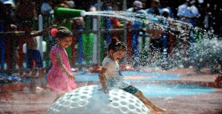 Bursanın İlk Su Oyunları Parkı Açıldı