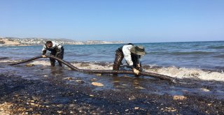 Fuel-Oil Sızıntısıyla İlgili Tanık: Kıç Tarafından Denize Akarken Gördüm