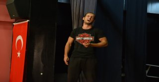 Gençlik Merkezleri Gençlerin Kullanımına Açık