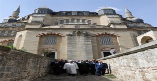 Diyanet İşleri Başkanı Erbaş Millet Kıraathanesinde