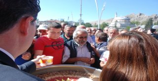 Cumhurbaşkanlığının Aşure İkramına Tokatta Yoğun İlgi