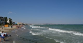 Tatilcilere Dalga Çilesi