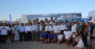 Türkiyenin İlk Deniz Sörfü Şampiyonası Kocaelide Gerçekleşti