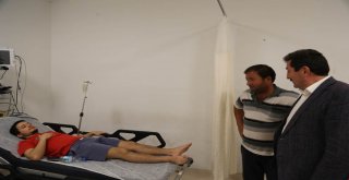 Vali Tavlı, Mehmet Akif Ersoy Devlet Hastanesinde Vatandaşlarla Bayramlaştı