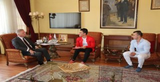 Vali Gül, Başarılı Sporcuları Ödüllendirdi