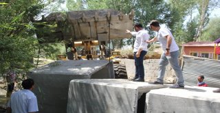 Başkale Belediyesinden Hummalı Çalışma