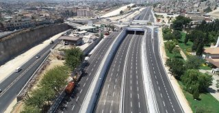 Mezarlık Kavşağı Köprüsü Bayram Öncesinde Trafiğe Açıldı
