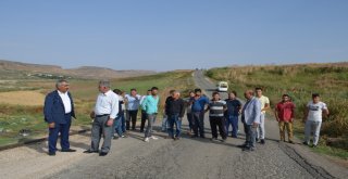 Köylülerden Bozuk Yol Protestosu