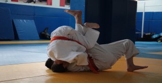 Kırşehirli Sporcu Judoda Türkiye İkincisi Oldu