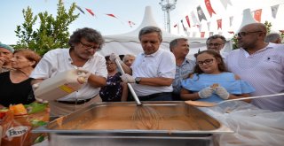 Yöreler Renkler Akdeniz Ve Ege Gecesiyle Devam Etti