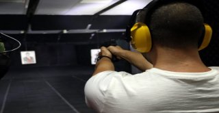 Kadınlar Poligonda Stres Atıyor