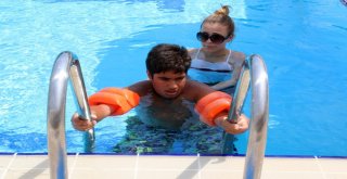 Engelli Çocuklar Yaz Spor Okulunda Yeteneklerini Geliştiriyor