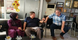 Davutoğlu, Kaşif Durukanı Ziyaret Etti