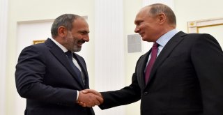 Rusya Devlet Başkanı Putin, Ermenistan Başbakanı Paşinyan İle Görüştü