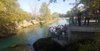 Oğlunu Kurtarmak İsterken Manavgat Irmağında Kayboldu