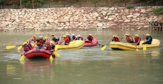 Türkiyenin İlk Rafting Eğitim Merkezi Tuncelide Açıldı