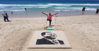 Filistinli Gazi, Cumhurbaşkanı Erdoğanın Resmini Gazze Sahiline Çizdi