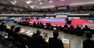 Tokyoda Milli Karatecilerden 3 Altın Madalya