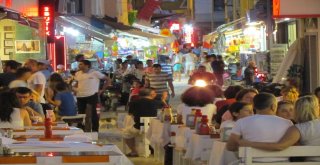 O İlçede Oteller Yüzde 100 Doldu, Bayramda 1 Milyon Kişi Bekleniyor