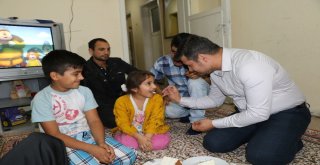Afganlı Çocukları Sevindiren Sürpriz Ziyaret