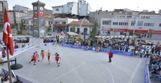 Sandıklıda İlk Kez Sokak Basketbol Turnuvası Başladı