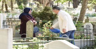 Başkan Aktaş, Pınarbaşı Mezarlığını Ziyaret Etti