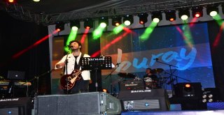 Buray, Ünyede Hayranlarıyla Buluştu