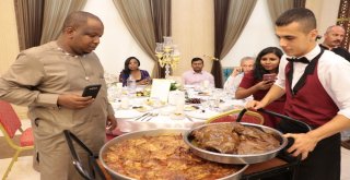 Yabancı Konuklar Malatya Yemeklerine Hayran Kaldı