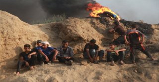 İsrail Askerleri Gazze Sınırında 240 Filistinliyi Yaraladı