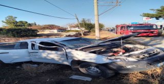 Belediyeye Ait İşçi Arabasının Lastiği Patladı: 1 Ölü, 3 Yaraladı
