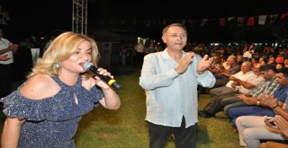 Buldan Yenicekentte Coşku Dolu Gece