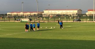 Bursaspor Günü Çift İdman İle Tamamladı