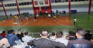 Batmanda Voleybol Turnuvası Yapıldı