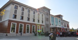 Ispartada 81 Bin 607 Öğrenci Ders Başı Yaptı