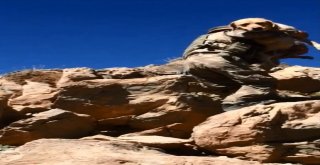 Mehmetçik Yay İle Dağlarda Terörist Avında