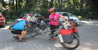 (Özel) Öğretmen Çift 4 Yaşındaki Kızıyla Bin 500 Kilometre Pedal Çevirecek