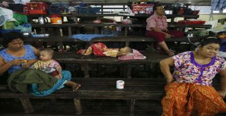 Myanmarda Tahliye Sayısı 148 Bine Yükseldi