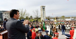 Başkan Dündara Belediye Personelinden Coşkulu Karşılama