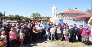 Alaybey Mahallesinde Atatürk Heykeli Açılışı Gerçekleştirildi