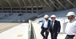 Başkan Gül Yeni Stadyum İnşaatını İnceledi