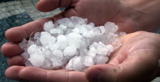 Kütahyada Fındık Büyüklüğünde Dolu Yağdı