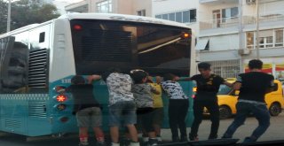 Kamyonet Kasasında Paten Keyfi