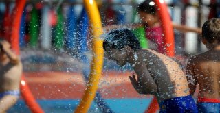 Bursanın İlk Su Oyunları Parkı Açıldı