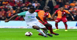 Spor Toto Süper Lig: Galatasaray: 0 - Bursaspor: 0 (İlk Yarı)