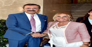 Akyüz: Ekonomiye Kadın Eli Değecek